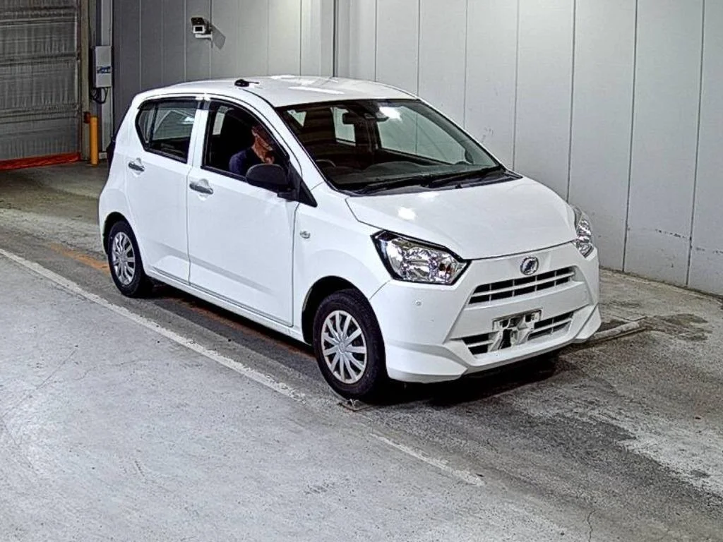 Daihatsu Mira e:S LA350S 2021